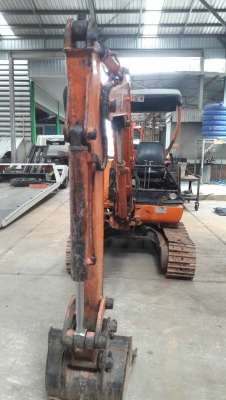 ขายด่วนๆๆรถขุดฮิตาชิ230000 ขายด่วนๆๆรถขุดฮิตาชิ230000