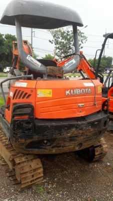 ขายด่วนรถขุดคูโบต้า2เสา3ตัน