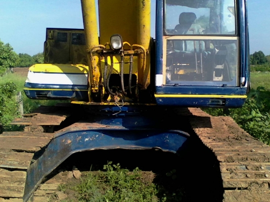 ขายตัดแยกอะไหล่ / โกเบลโก้ SK200 - 3 มาร์คที ขายตัดแยกอะไหล่ / โกเบลโก้ SK200 - 3 มาร์คที