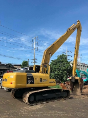 ขายด่วน!! PC200LC-8MO บูมยาว 18 เมตร สภาพนางฟ้าค่ะ