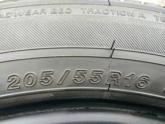 ขายยาง 205/55R16 YOKOHAMA ปี17 ดอกยางหนาสดเต็มไม่แตกลายไม่ร้าวไม่กินข้างไม่ปะ ชุดละ 3800 บาท พร้อมใส ขายยาง 205/55R16 YOKOHAMA ปี17 ดอกยางหนาสดเต็มไม่แตกลายไม่ร้าวไม่กินข้างไม่ปะ ชุดละ 3800 บาท พร้อมใส