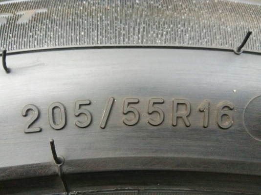 ขายยาง 205/55R16 มิชลิน ปี17 ดอกยางหนานิ่มเต็มเท่ากันไม่ร้าวไม่กินข้างไม่ปะ ชุดละ 3800 บาท พร้อมใส่ ขายยาง 205/55R16 มิชลิน ปี17 ดอกยางหนานิ่มเต็มเท่ากันไม่ร้าวไม่กินข้างไม่ปะ ชุดละ 3800 บาท พร้อมใส่