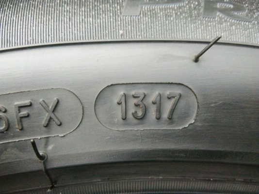 ขายยาง 205/55R16 มิชลิน ปี17 ดอกยางหนานิ่มเต็มเท่ากันไม่ร้าวไม่กินข้างไม่ปะ ชุดละ 3800 บาท พร้อมใส่ ขายยาง 205/55R16 มิชลิน ปี17 ดอกยางหนานิ่มเต็มเท่ากันไม่ร้าวไม่กินข้างไม่ปะ ชุดละ 3800 บาท พร้อมใส่