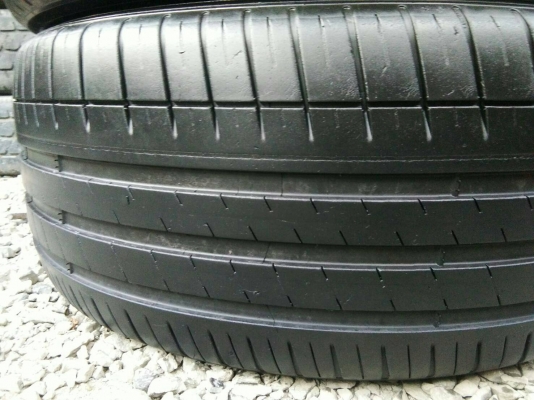 ขายยาง 235/45R18 มิชลิน ไพลอต สปอร์ต3 ปี17 ดอกยางสวยสดนิ่มเท่ากันไม่ร้าวไม่ปะไม่กินข้าง ชุดละ 6500 บ