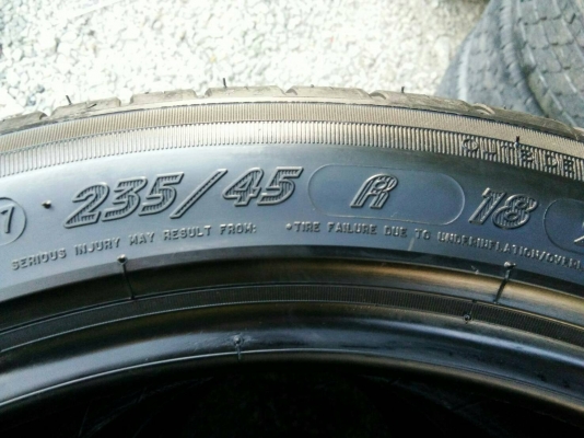 ขายยาง 235/45R18 มิชลิน ไพลอต สปอร์ต3 ปี17 ดอกยางสวยสดนิ่มเท่ากันไม่ร้าวไม่ปะไม่กินข้าง ชุดละ 6500 บ ขายยาง 235/45R18 มิชลิน ไพลอต สปอร์ต3 ปี17 ดอกยางสวยสดนิ่มเท่ากันไม่ร้าวไม่ปะไม่กินข้าง ชุดละ 6500 บ