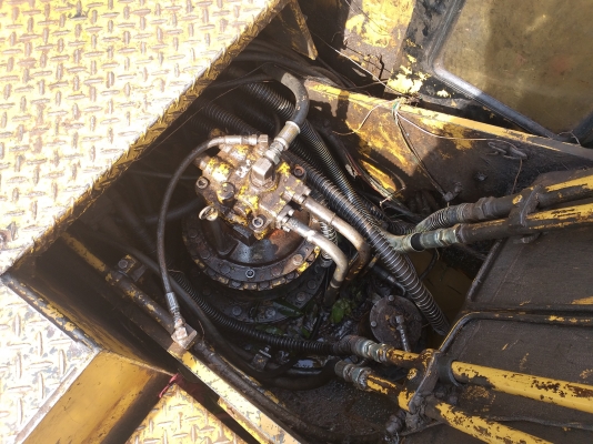 ขายด่วน CAT E200B สภาพใช้งานได้ เครื่องปั้มดี สนใจสอบถาม 093 0764943  คุณ ตั้ม