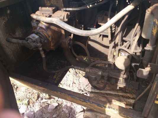 ขายด่วน CAT E200B สภาพใช้งานได้ เครื่องปั้มดี สนใจสอบถาม 093 0764943  คุณ ตั้ม