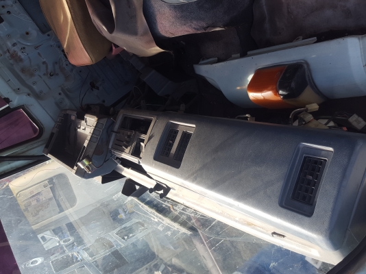 ขาlocky0643130366