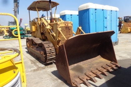 ขายรถตักตีนตะขาบ CATERPILLAR 951C (สภาพดี)