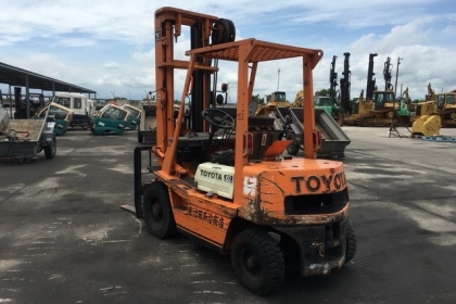 ขายรถโฟล์คลิฟท์ TOYOTA 4FD20 (เสาสูง6เมตร) ขายรถโฟล์คลิฟท์ TOYOTA 4FD20 (เสาสูง6เมตร)