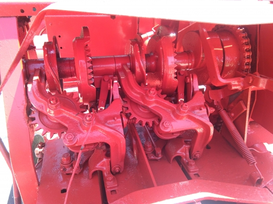 เครื่องอัดฟางแมสซี่20