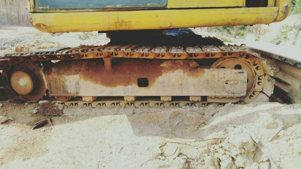 ขายรถแบคโฮ KOMATSU PC70-7 เอกสารอินวอย เครื่องพังน้ำมันเครื่องแห้ง ราคา 225000