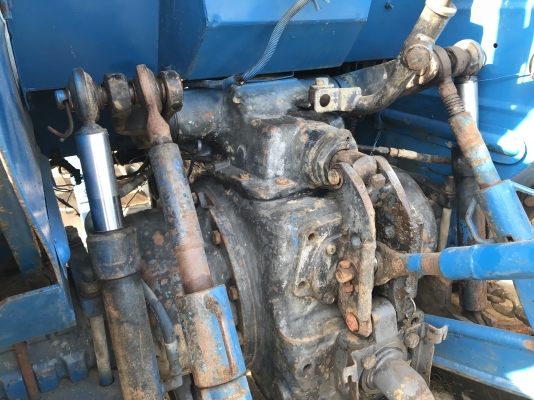 ขายรถไถ6640คานหน้านิวฮอนแลนรถพร้อมใช้มีดันหน้าหางเจ็ดเล่มทะเบียน