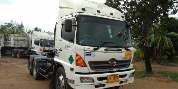 ขายหัวลาก Hino meca260 ปี47 ยังมีอีก 8 คันครับ เชิญเพื่อนๆมาดู และ รองขับได้ครับ ขายหัวลาก Hino meca260 ปี47 ยังมีอีก 8 คันครับ เชิญเพื่อนๆมาดู และ รองขับได้ครับ