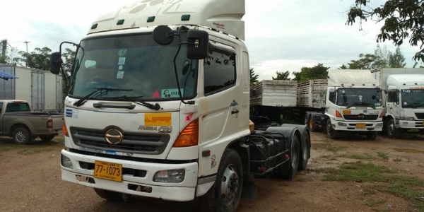 ขายหัวลาก Hino meca260 ปี47 ยังมีอีก 8 คันครับ เชิญเพื่อนๆมาดู และ รองขับได้ครับ ขายหัวลาก Hino meca260 ปี47 ยังมีอีก 8 คันครับ เชิญเพื่อนๆมาดู และ รองขับได้ครับ