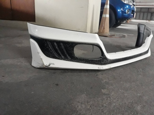 ขายกันชนหน้า jazz ตำหนิ มุมล่างสองข้าง ครับ ขายกันชนหน้า jazz ตำหนิ มุมล่างสองข้าง ครับ