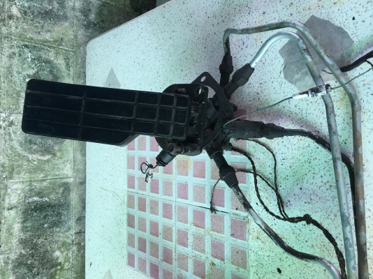 แป้นเหยียบ Deca270