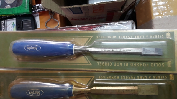 ขายสิ่วMAPLE MADE IN ENGLAND. เก่าเก็บ