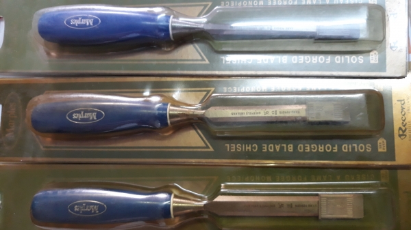 ขายสิ่วMAPLE MADE IN ENGLAND. เก่าเก็บ