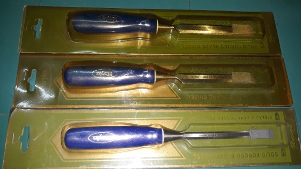 ขายสิ่วMAPLE MADE IN ENGLAND. เก่าเก็บ