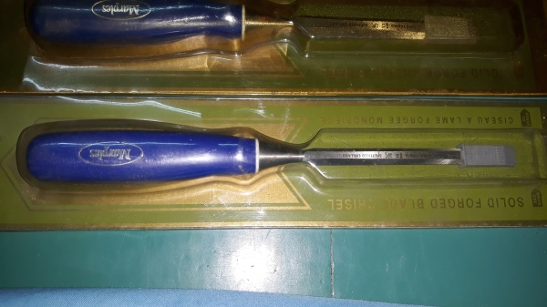 ขายสิ่วMAPLE MADE IN ENGLAND. เก่าเก็บ