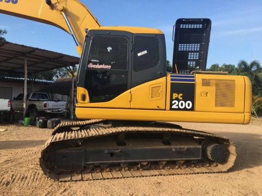 ขายรถแบคโฮ KOMATSU PC200-7 เอกสารเล่ม ไมล์ 13000 ชม.ราคา 1400000