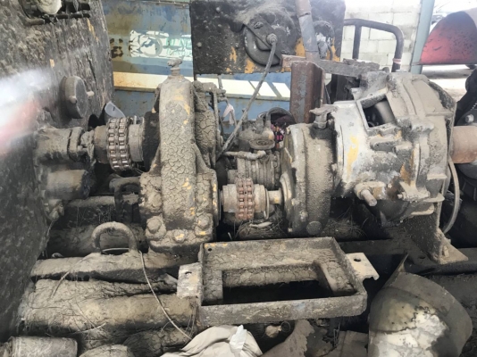 รถสเปร์ยาง ถังจุ3000ลิตร รถ6ล้อIsuzu ELF พร้อมใช้งาน