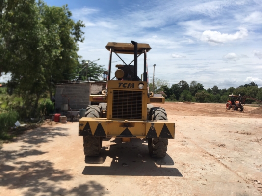 ขายรถตักล้อยาง