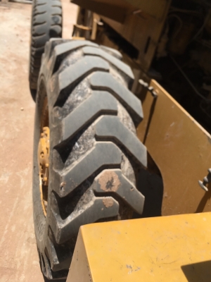 ขายรถตักล้อยาง