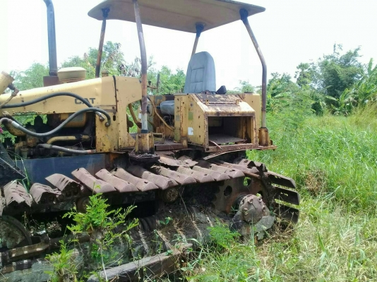 ขายรถแทรคเตอร์ CAT D4E ตีนเป็ด หลังต่ำ ราคา 155000