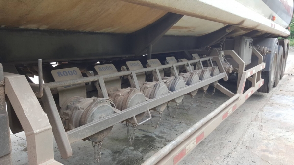 ขาย หางเทนเลอร์ 3 เพลา บรรทุกน้ำมัน 40,000 ลิตร 7 ช่อง โหลดล่าง อู่ CKC ปี 55 ช่วงล่างมีถุงลมยกล้อได้ เป็นถังเหล็ก เล่มทะเบียนและใบพลังงานครบ ขาย หางเทนเลอร์ 3 เพลา บรรทุกน้ำมัน 40,000 ลิตร 7 ช่อง โหลดล่าง อู่ CKC ปี 55 ช่วงล่างมีถุงลมยกล้อได้ เป็นถังเหล็ก เล่มทะเบียนและใบพลังงานครบ