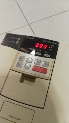 อินเวอร์เตอร์ปรับรอบมอเตอร์มิตซู15แรง220vเข้า1เฟสออก3เฟส