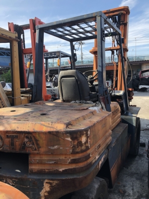 อาร์ ซี เอช โฟรคลิฟท์ ขาย โตโยต้า รุ่น 5 ดีเซล 3 ตัน เสา 3 เมตร