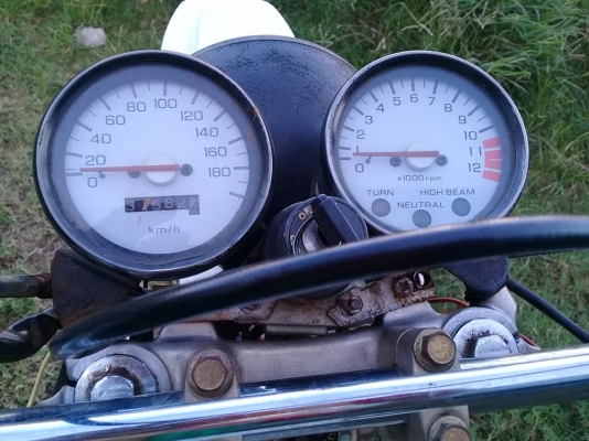 ขาย Dt125  เครื่องดีระบบไฟติดทุกดวง พร้อมใช้