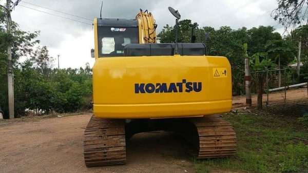 ขาย 1,540,000 KOMATSU pc 130-8 เอกสารเล่มทะเบียน พร้อมลายหัวเจาะจากบริษัท  รถทำงาน 8,000 ชม. ไฟฟ้าครบ เครื่องดี ปั๊มแรง ช่วงล่างสวย เอวแน่น แอร์หนาว รถสวยพร้อมใช้เอกสารพร้อมโอน ซื้อสดก้อได้ จัดแนนซ์ก้อได้ #ยอดจัดขึ้นอยู่กับเครดิตผู้ซื้อ  8-9 แสน  รถอยู่ น