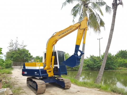ขายKOMATSU PC60-5