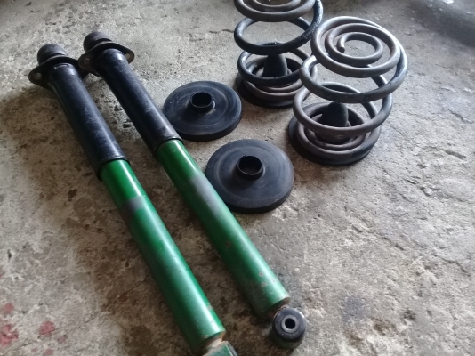 โช้คหลัง e30