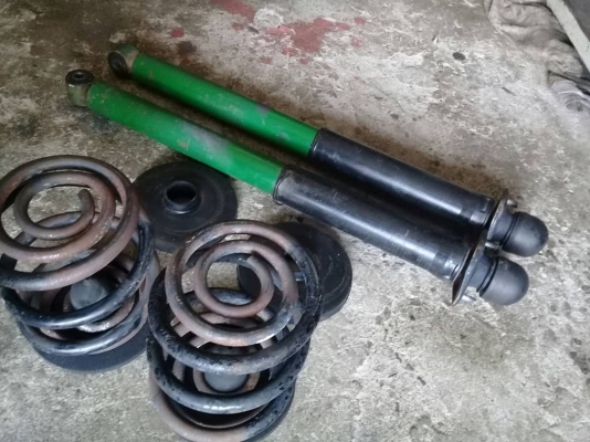 โช้คหลัง e30