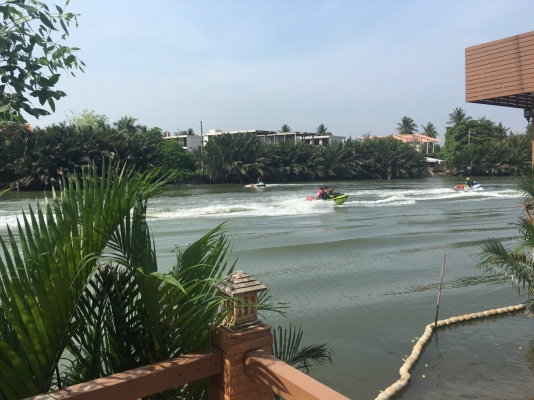 ขายหรือให้เช่าดำเนินกิจการต่อ ที่ดินพร้อมสิ่งปลูกสร้าง รีสอร์ท ริมน้ำ อัมพวา ขายหรือให้เช่าดำเนินกิจการต่อ ที่ดินพร้อมสิ่งปลูกสร้าง รีสอร์ท ริมน้ำ อัมพวา