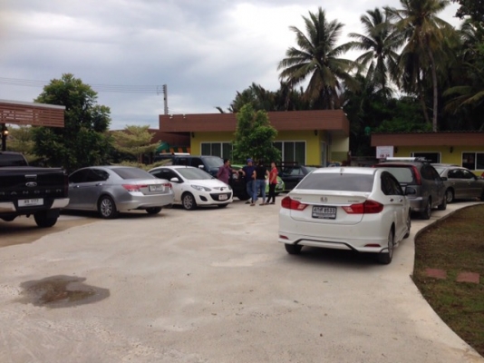 ขายหรือให้เช่าดำเนินกิจการต่อ ที่ดินพร้อมสิ่งปลูกสร้าง รีสอร์ท ริมน้ำ อัมพวา ขายหรือให้เช่าดำเนินกิจการต่อ ที่ดินพร้อมสิ่งปลูกสร้าง รีสอร์ท ริมน้ำ อัมพวา