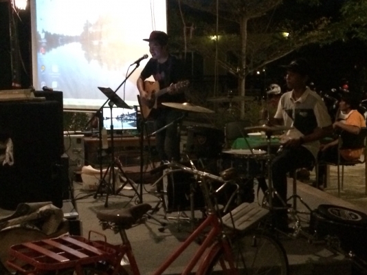 ขายหรือให้เช่าดำเนินกิจการต่อ ที่ดินพร้อมสิ่งปลูกสร้าง รีสอร์ท ริมน้ำ อัมพวา ขายหรือให้เช่าดำเนินกิจการต่อ ที่ดินพร้อมสิ่งปลูกสร้าง รีสอร์ท ริมน้ำ อัมพวา