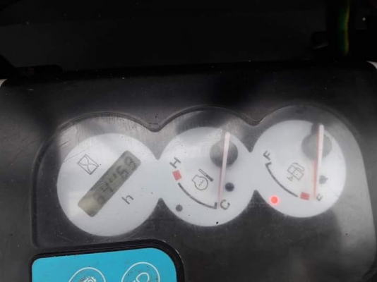 ขายจ้า..KOMATSU PC40MR-2  เก่านอกแท้..สภาพสวย..เครื่องปั๊มดี..พร้อมใช้..โทร 089-3818694 จ๊อน