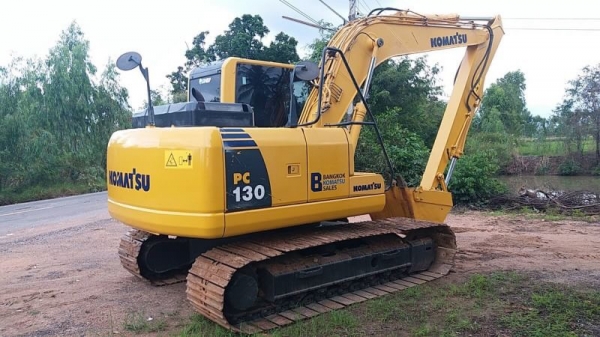 ขายด่วน!! Komatsu PC130-8 สภาพสวยๆค่ะ ขายด่วน!! Komatsu PC130-8 สภาพสวยๆค่ะ