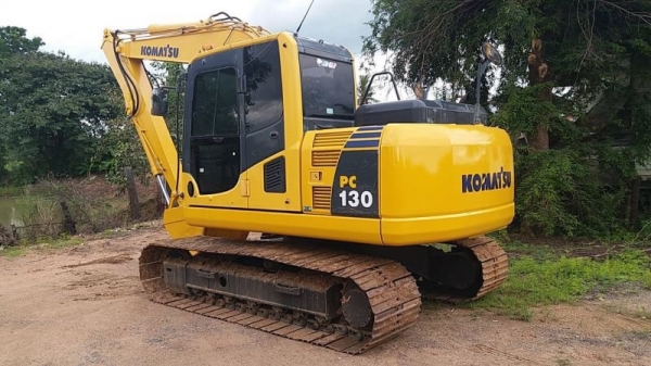 ขายด่วน!! Komatsu PC130-8 สภาพสวยๆค่ะ ขายด่วน!! Komatsu PC130-8 สภาพสวยๆค่ะ