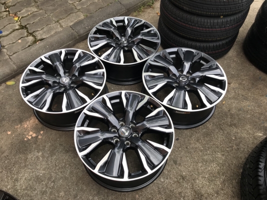 ล้อ navara ขอบ 18 สภาพสวย