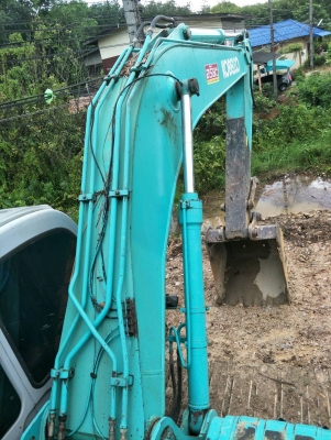 มี VDO ให้ชม.รถแบคโฮ KOBELCO SK200-6 YN09 เอกสารเล่ม ราคา 800000