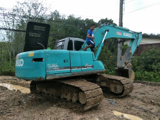มี VDO ให้ชม.รถแบคโฮ KOBELCO SK200-6 YN09 เอกสารเล่ม ราคา 800000