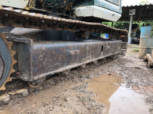 ขาย 275,000 บาท KOMATSU PC120 รุ่น 3 เครื่องเดิม แรงดี โช่ใหม่  เอวแน่น ช่วงล่างเต็มสวย เอกสารชื้อขาย  รถอยู่  นครปฐม โทร 0610710295  สนใจ รายการสินค้า อื่นๆ ที่ เว็ปไชค์ Truck2Hand https://www.truck2hand.com/index.php?actions=content/search&amp;member_id