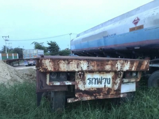 เหลือ 4 หาง ขายพื้นเรียบและ หางก้างปลา 2 เพลา 7 หาง หางละ 95,000 บาท   1 หาง 95,000 พื้นเรียบ 2 เพลา ยาว 8.5 เมตร เอกสารเล่มทะเบียน ม.79  3 หางละ 75,000 ก้างปลา 2 เพลา ยาว 7.5 เมตร (ไม่มีเล่มเล่มทะเบียน)  รถอยู่  นครปฐม โทร 0610710295  สนใจ รายการสินค้า อ