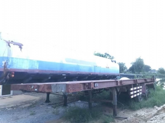 เหลือ 4 หาง ขายพื้นเรียบและ หางก้างปลา 2 เพลา 7 หาง หางละ 95,000 บาท   1 หาง 95,000 พื้นเรียบ 2 เพลา ยาว 8.5 เมตร เอกสารเล่มทะเบียน ม.79  3 หางละ 75,000 ก้างปลา 2 เพลา ยาว 7.5 เมตร (ไม่มีเล่มเล่มทะเบียน)  รถอยู่  นครปฐม โทร 0610710295  สนใจ รายการสินค้า อ